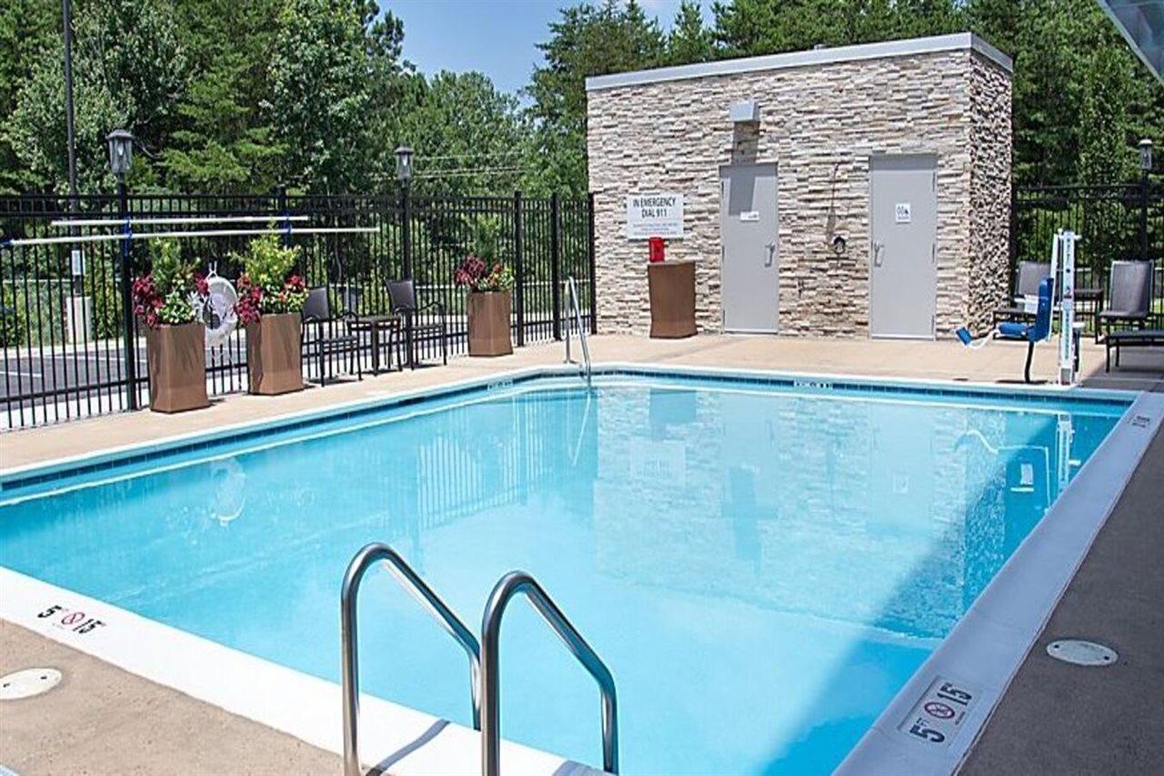 Express & East By Ihg Hotel Tuscaloosa