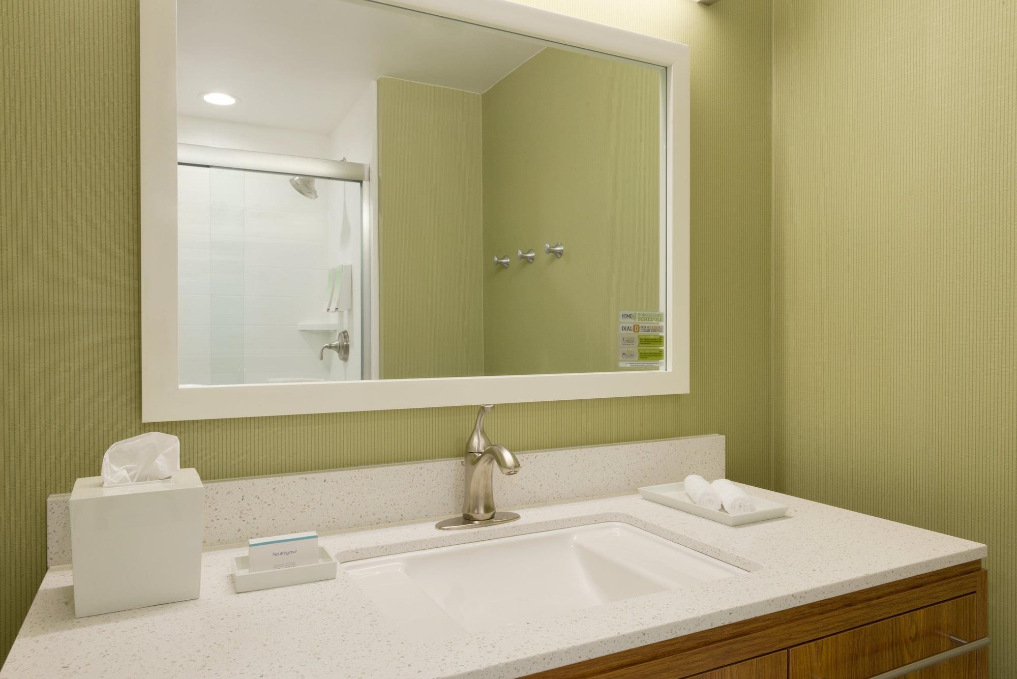 Hotel Home2 By Hilton Downtown Boulevard 3*