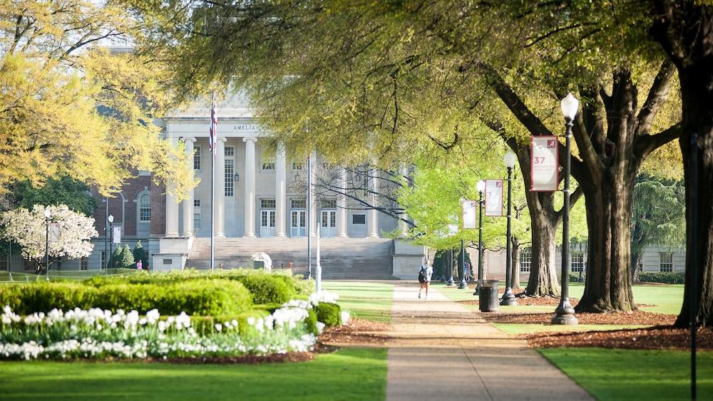 Country & By Radisson, Tuscaloosa, Al Hotel
