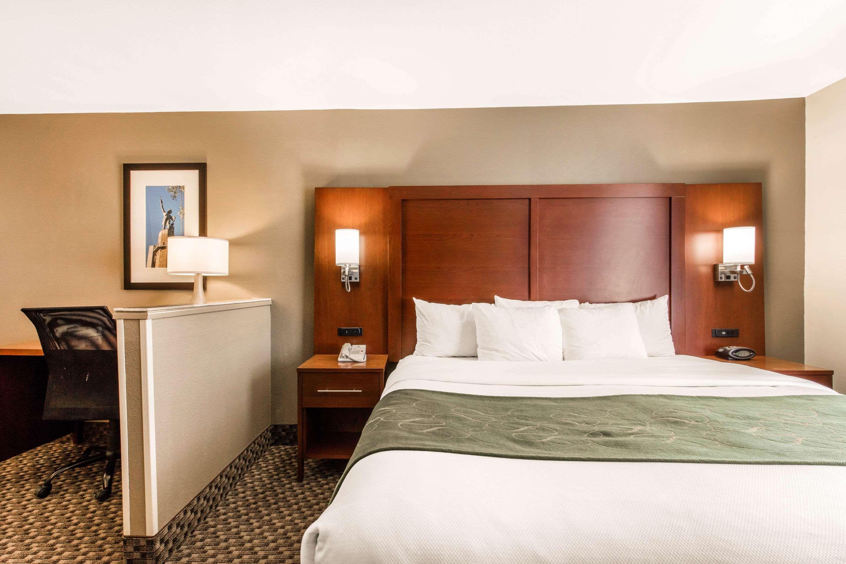 Hotel Comfort Near 3*