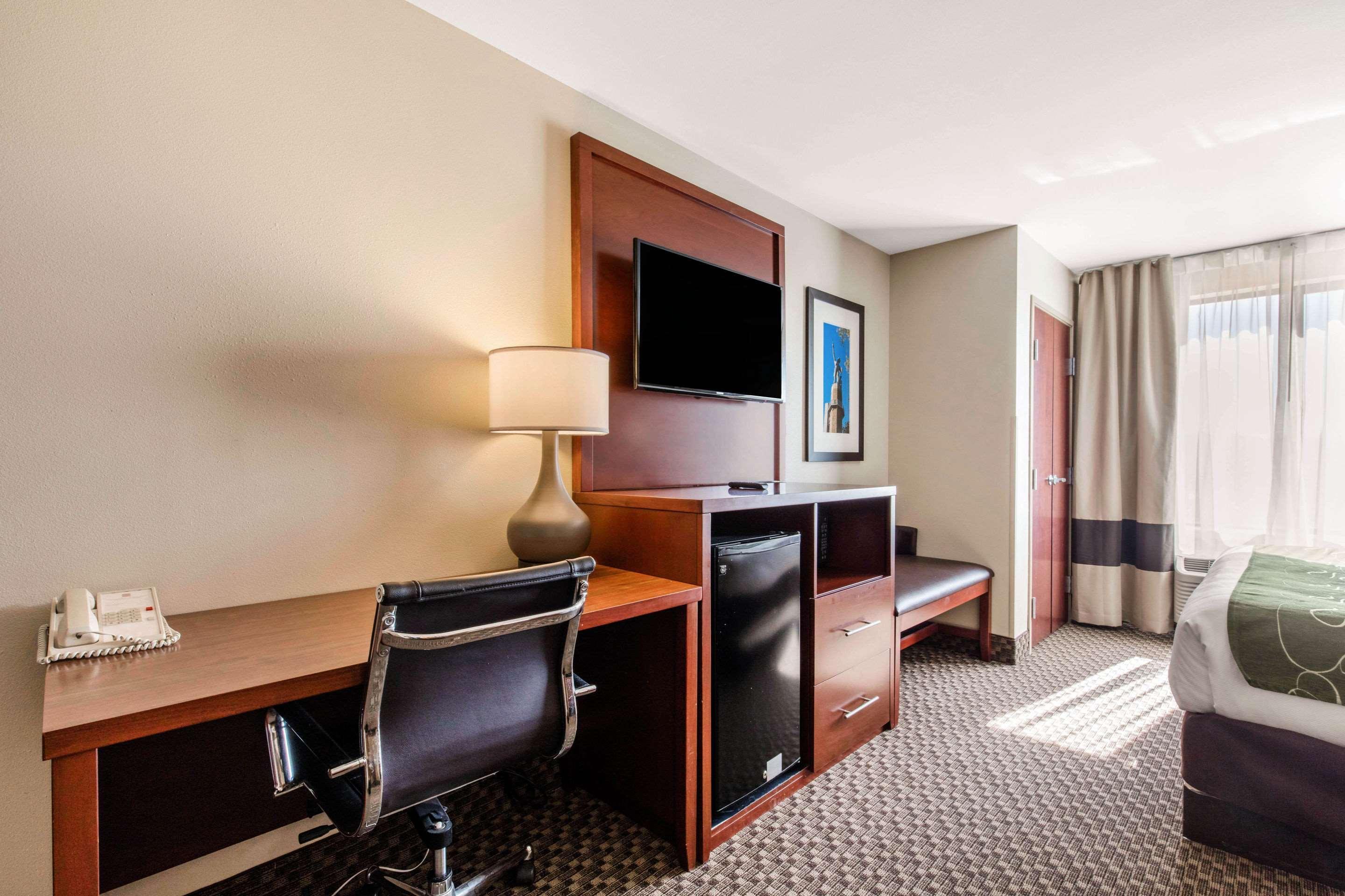 Hotel Comfort Near 3*