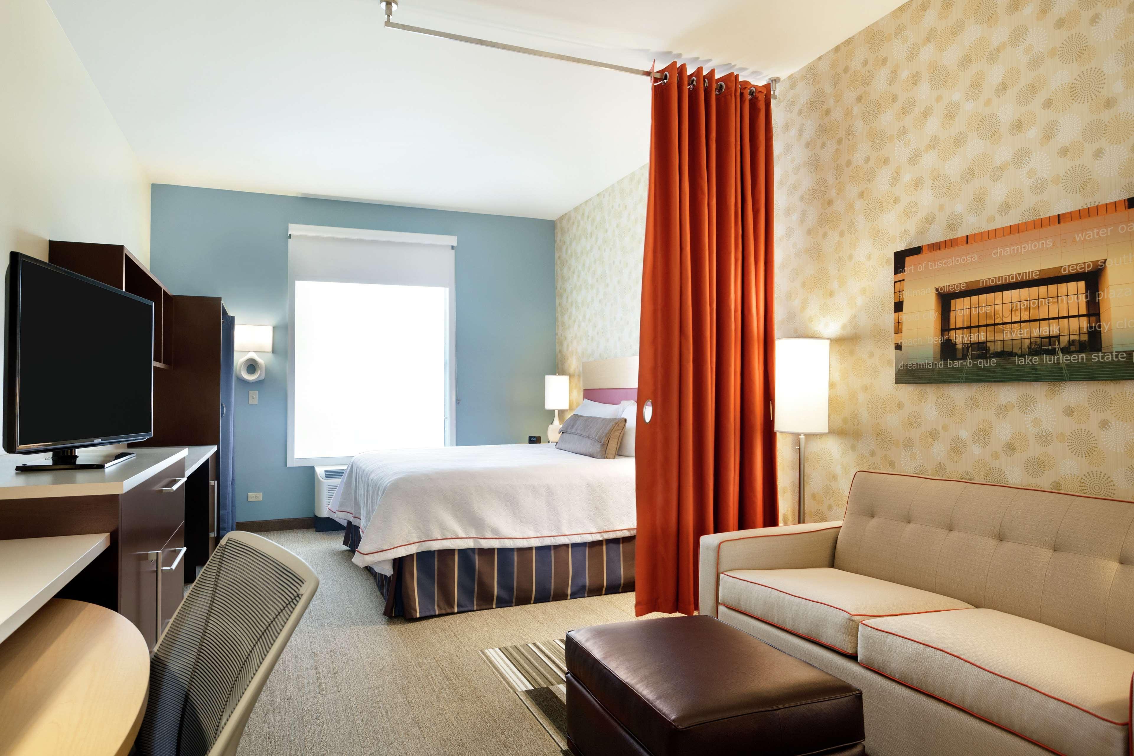 Hotel Home2 By Hilton Downtown Boulevard 3*