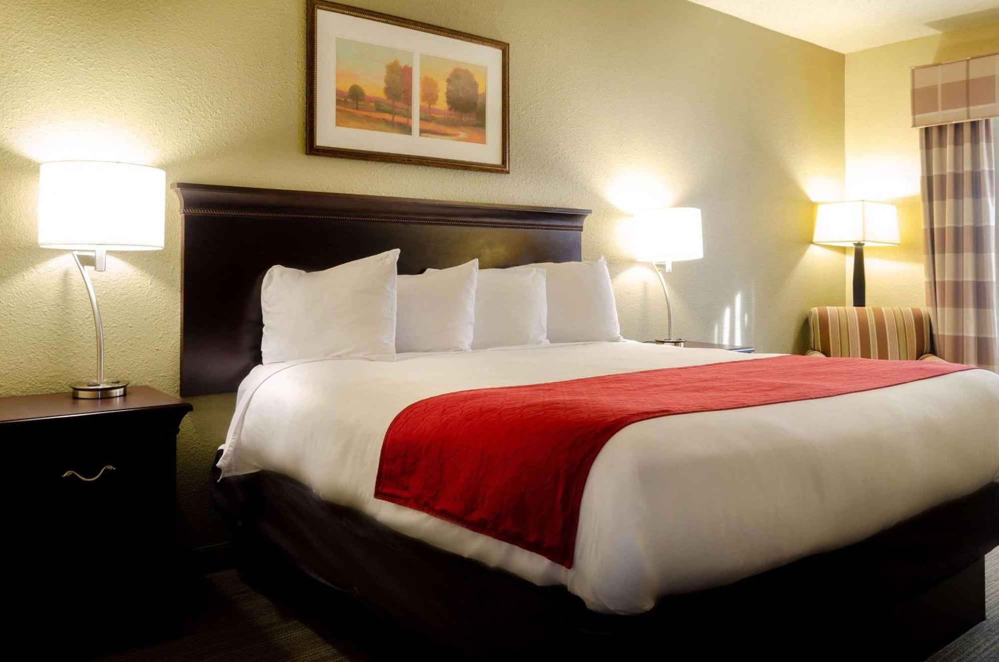 Hotel Country & By Radisson, Tuscaloosa, Al 2*