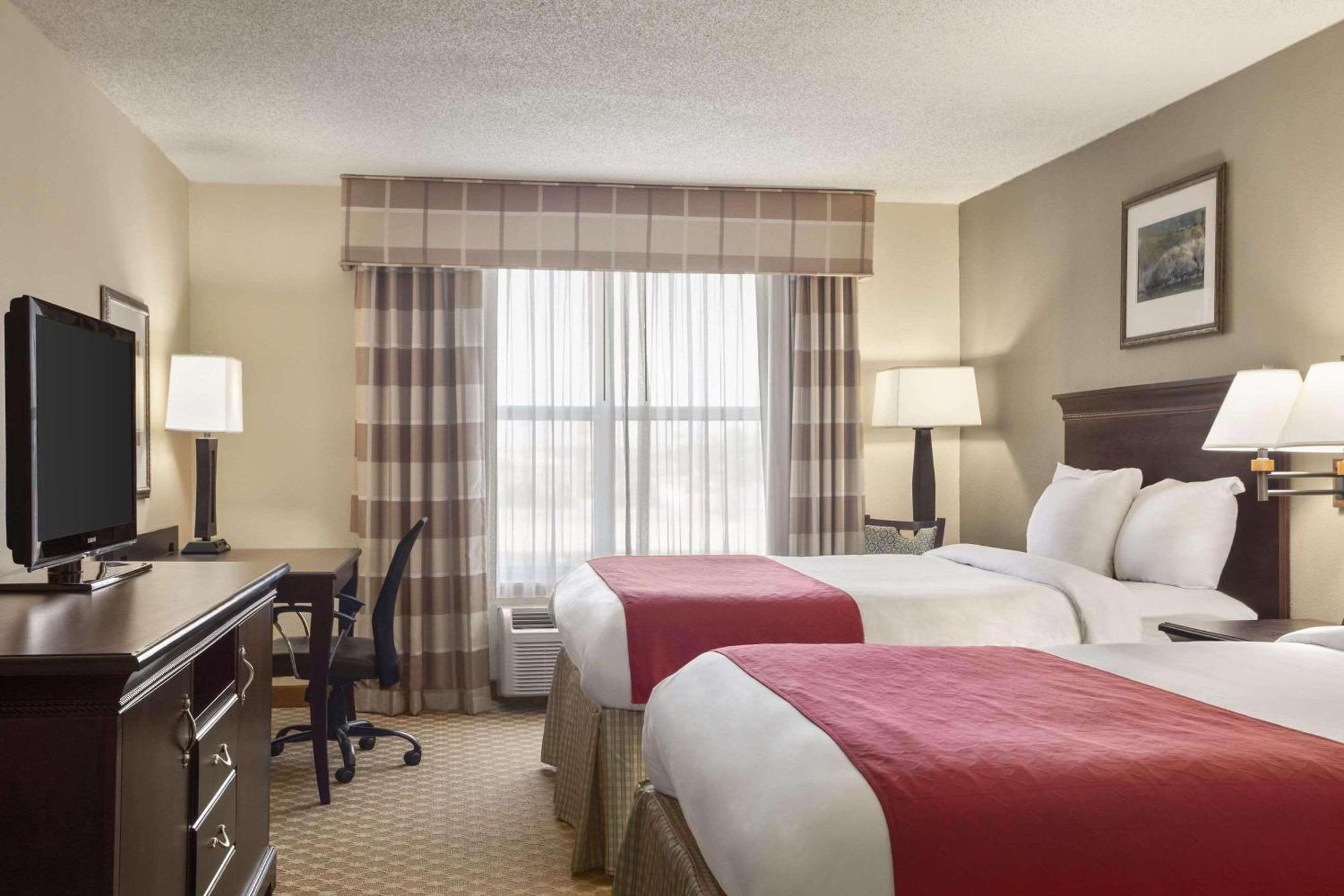 Hotel Country & By Radisson, Tuscaloosa, Al 2*