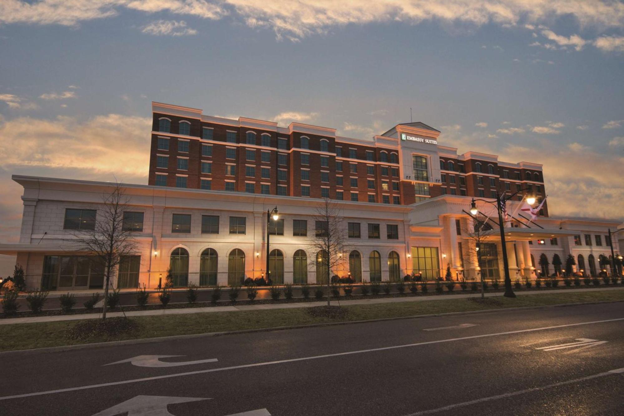 Embassy By Hilton Alabama Downtown Hotel Tuscaloosa