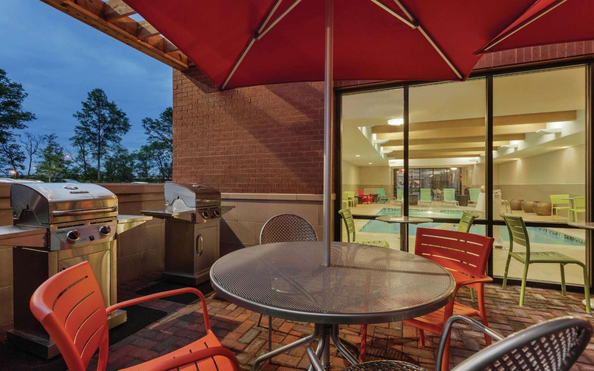 Home2 By Hilton Downtown Boulevard Hotel Tuscaloosa