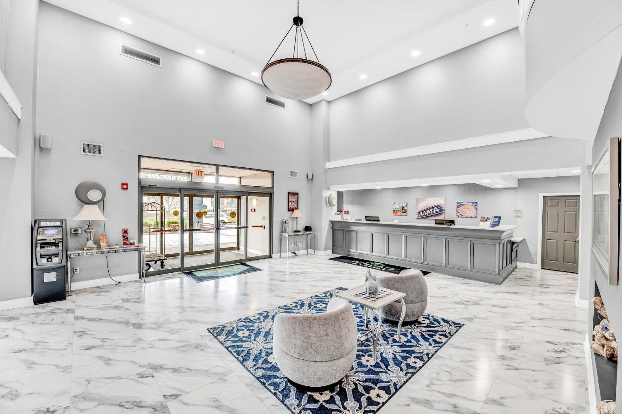 Hotel Wingate By Wyndham 3*