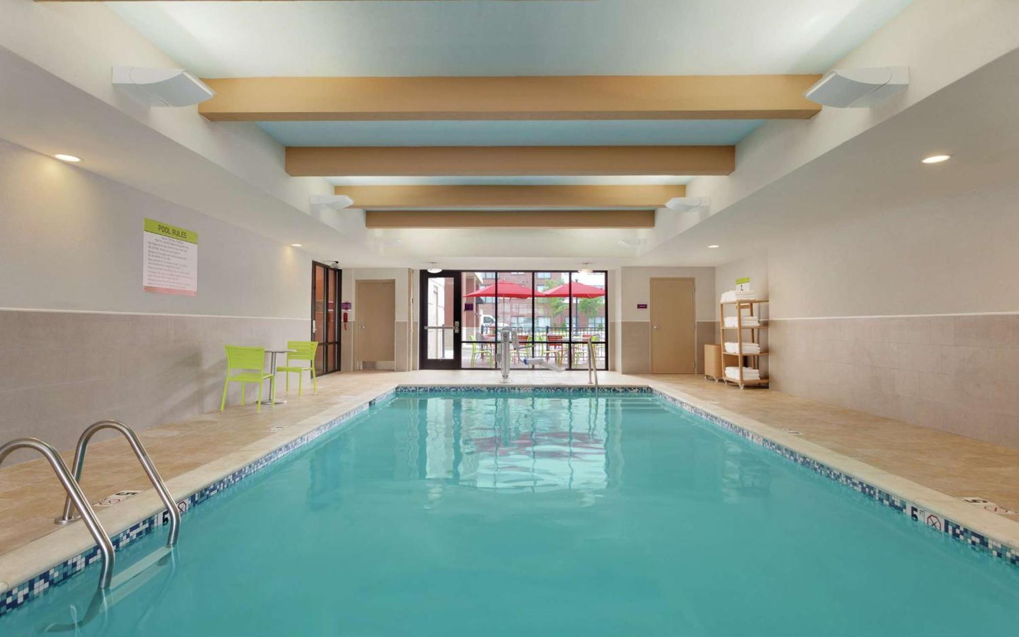 Hotel Home2 By Hilton Downtown Boulevard 3*