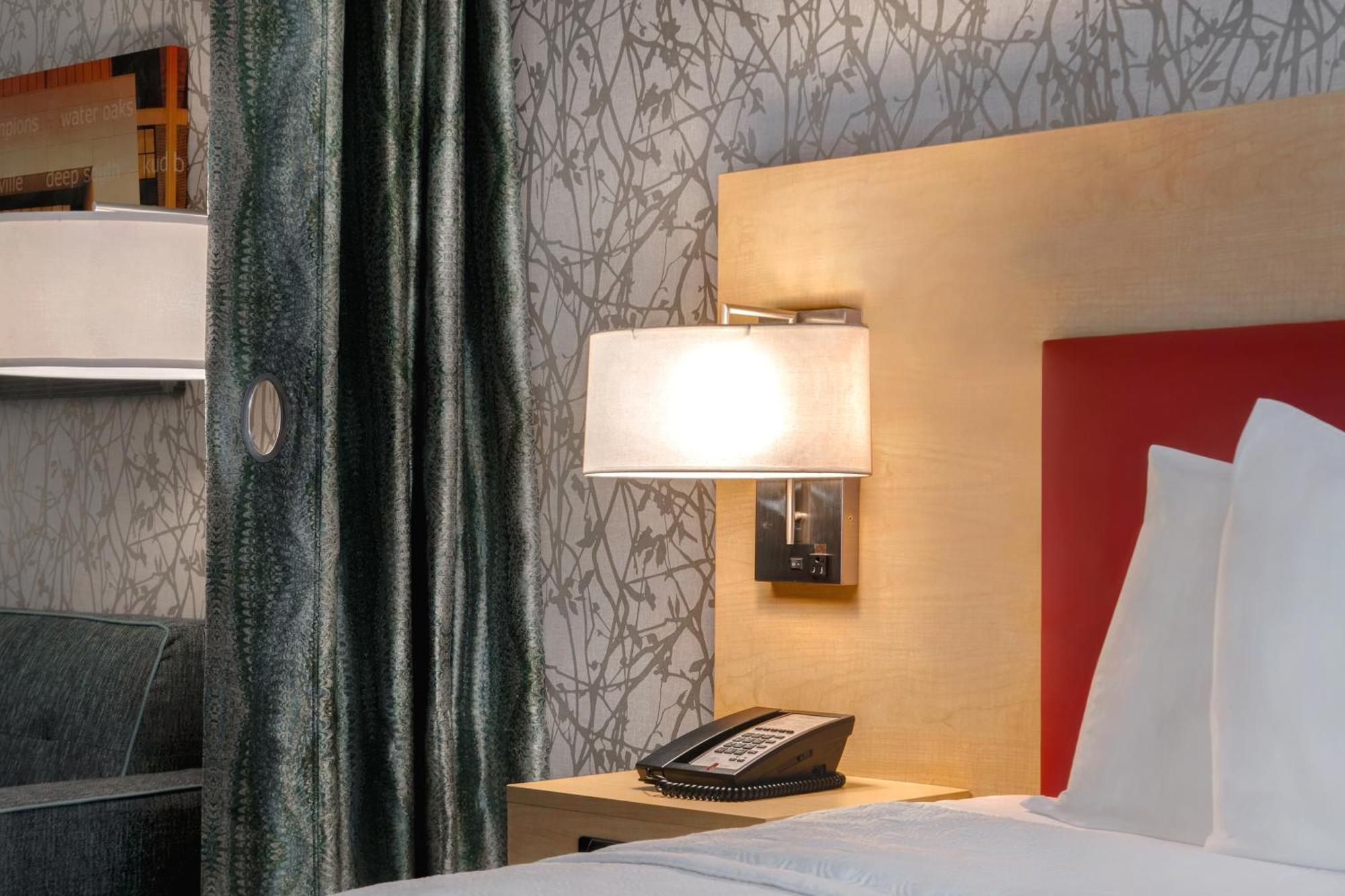 Home2 By Hilton Downtown Boulevard 3*