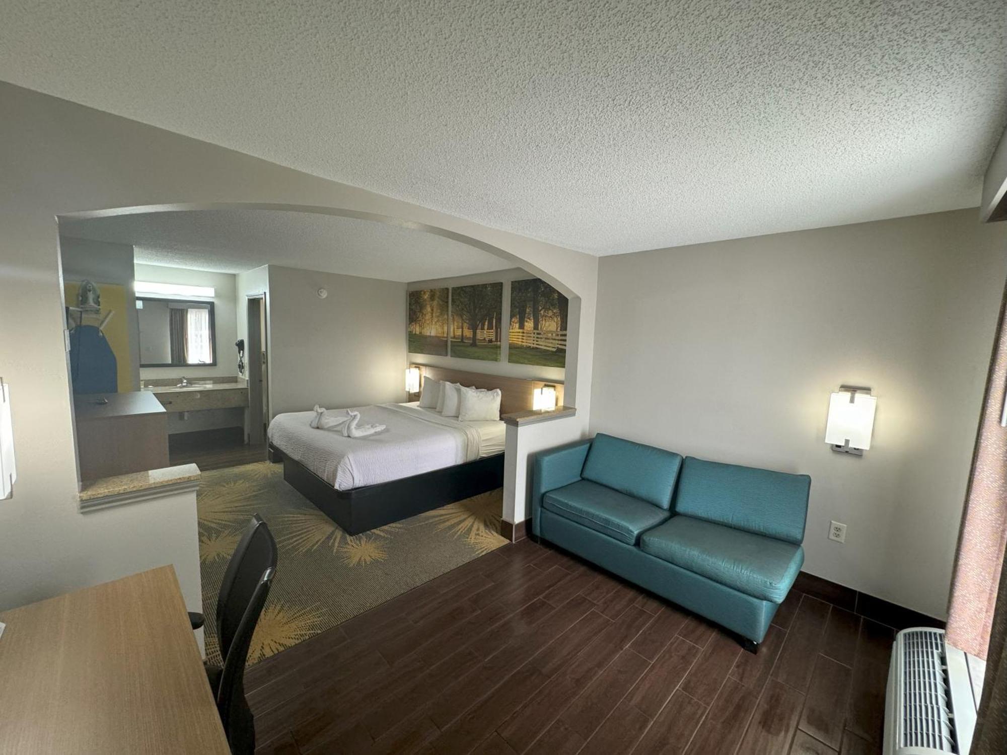 Days & By Wyndham - Univ. Of Alabama Hotel 2*