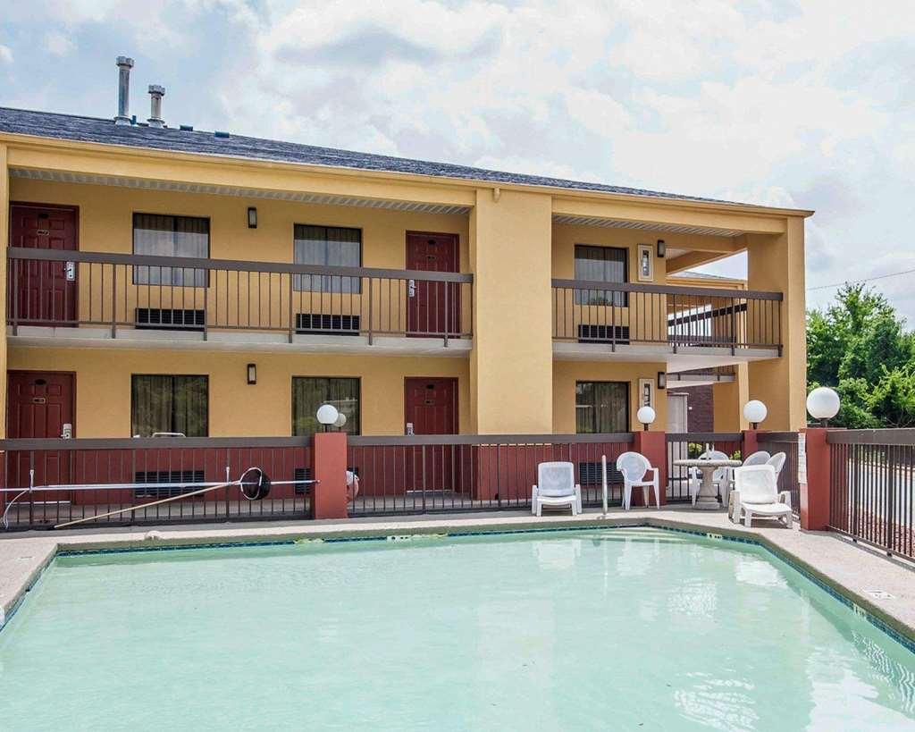 Hotel Econo &
