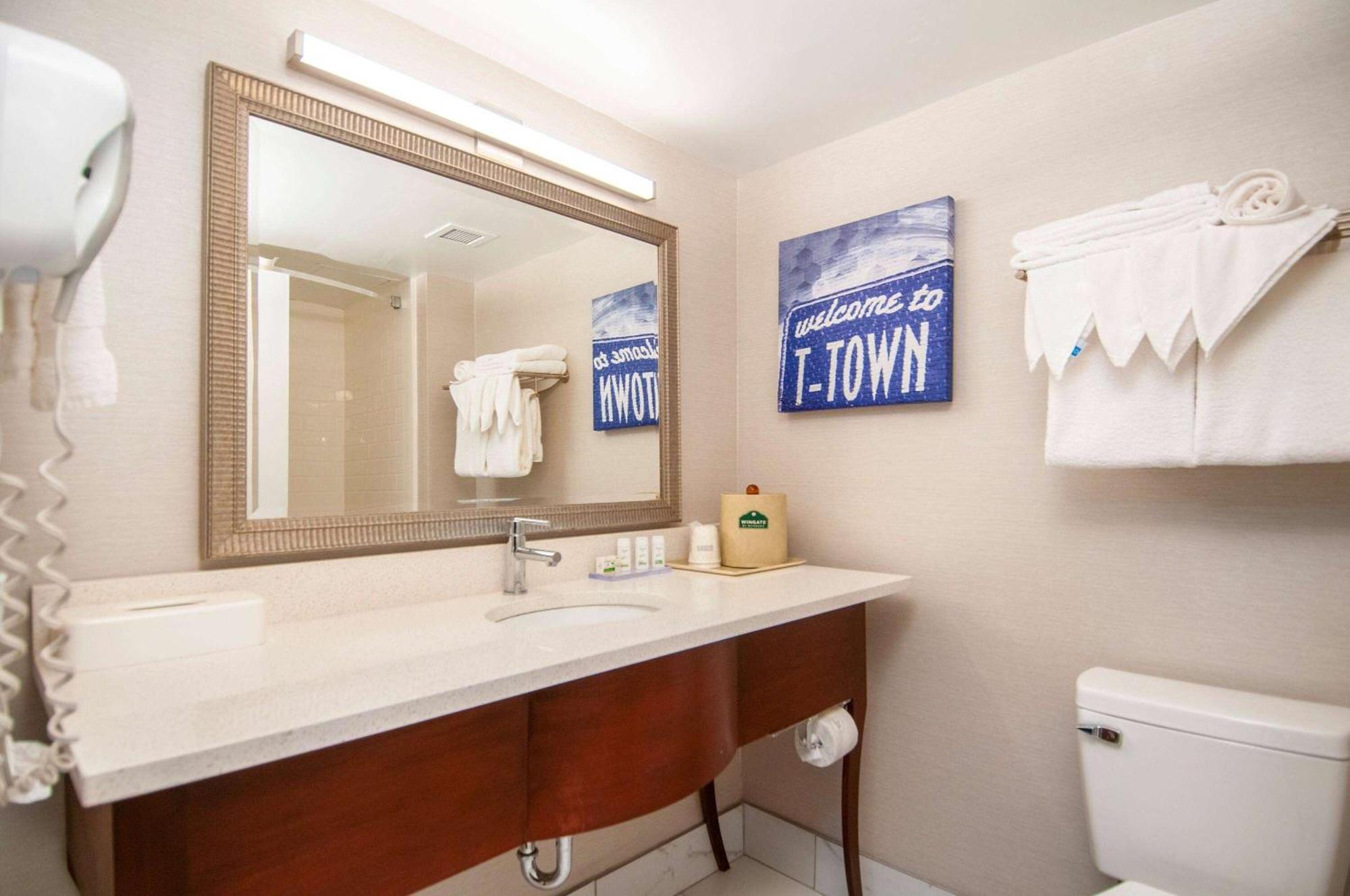Wingate By Wyndham Hotel 3*