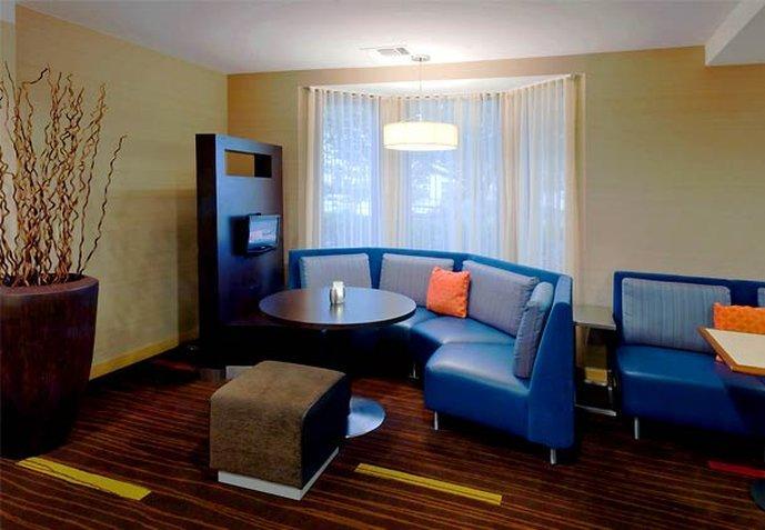 Hotel Courtyard 3*