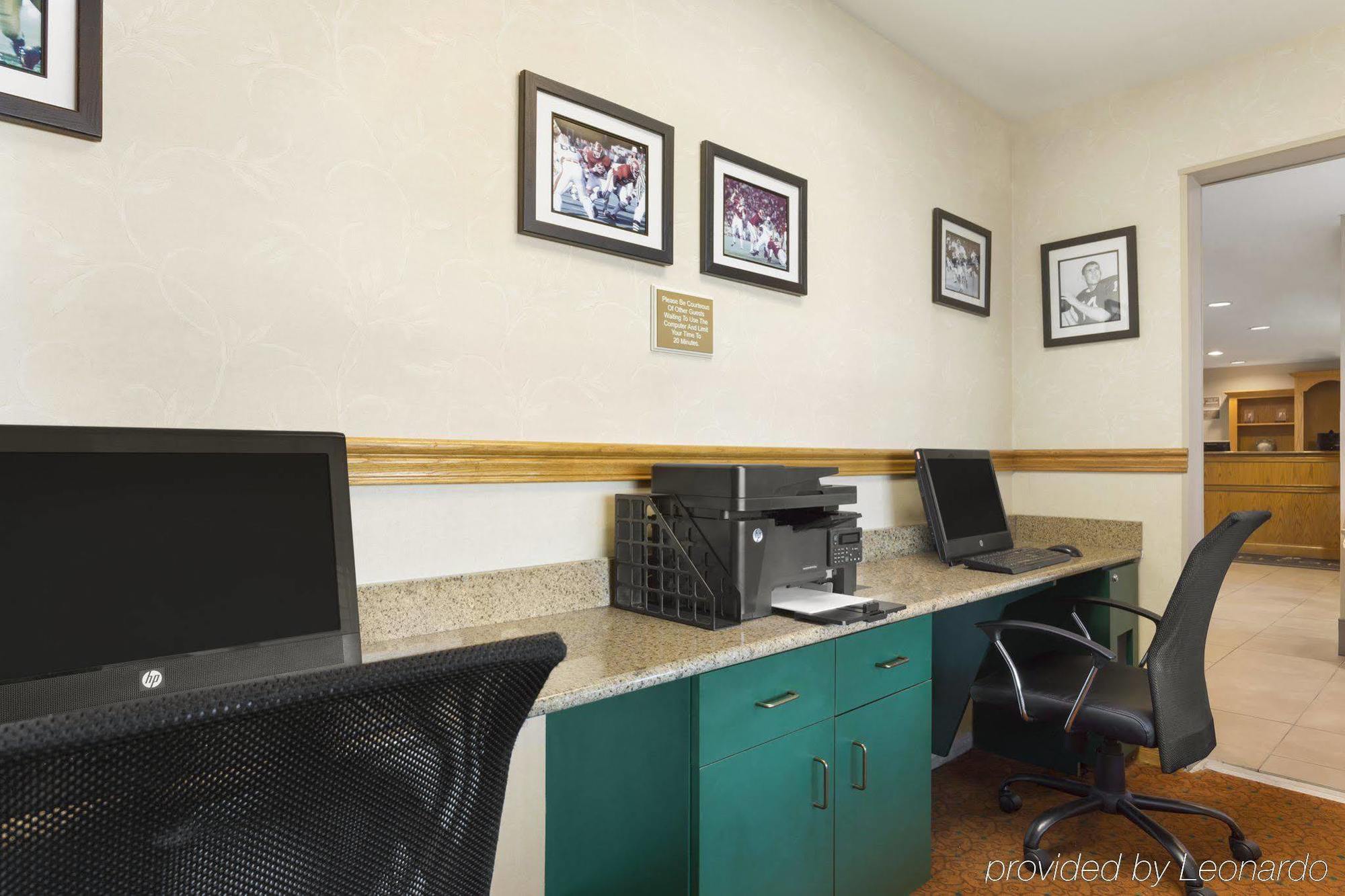 Country & By Radisson, Tuscaloosa, Al Hotel 2*