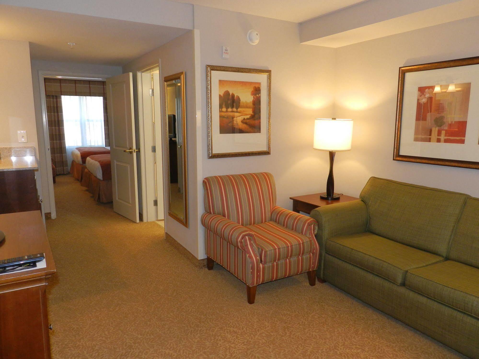 Country & By Radisson, Tuscaloosa, Al Hotel 2*