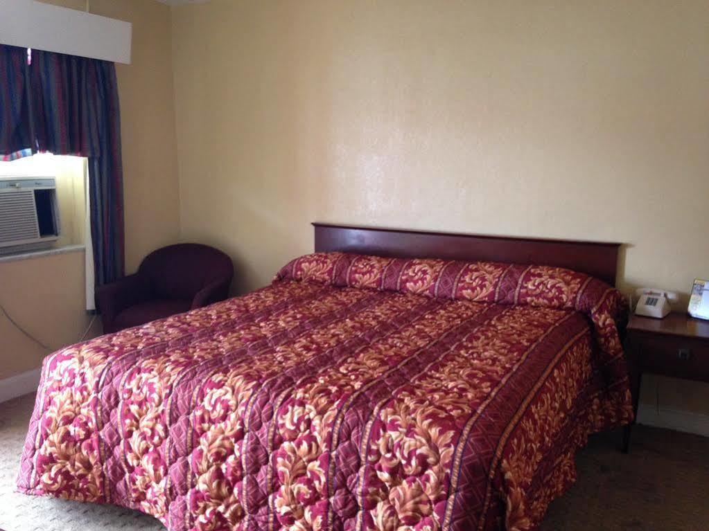Ole Motel 2*
