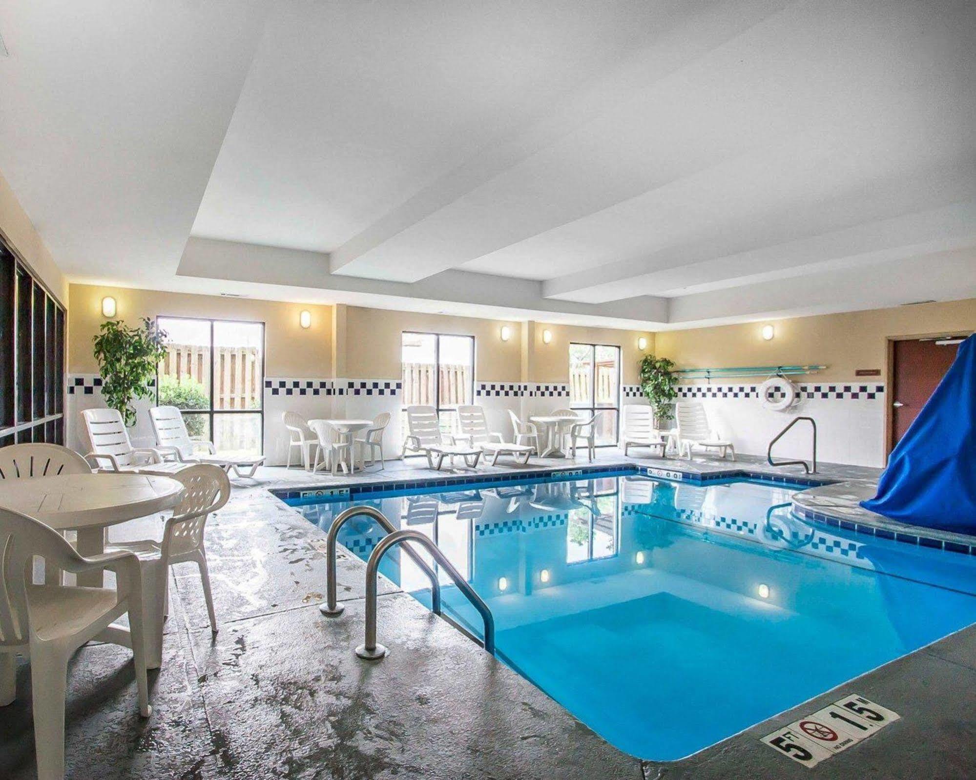 Hotel Comfort Near 3*