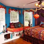 Bama Lakeside Retreat