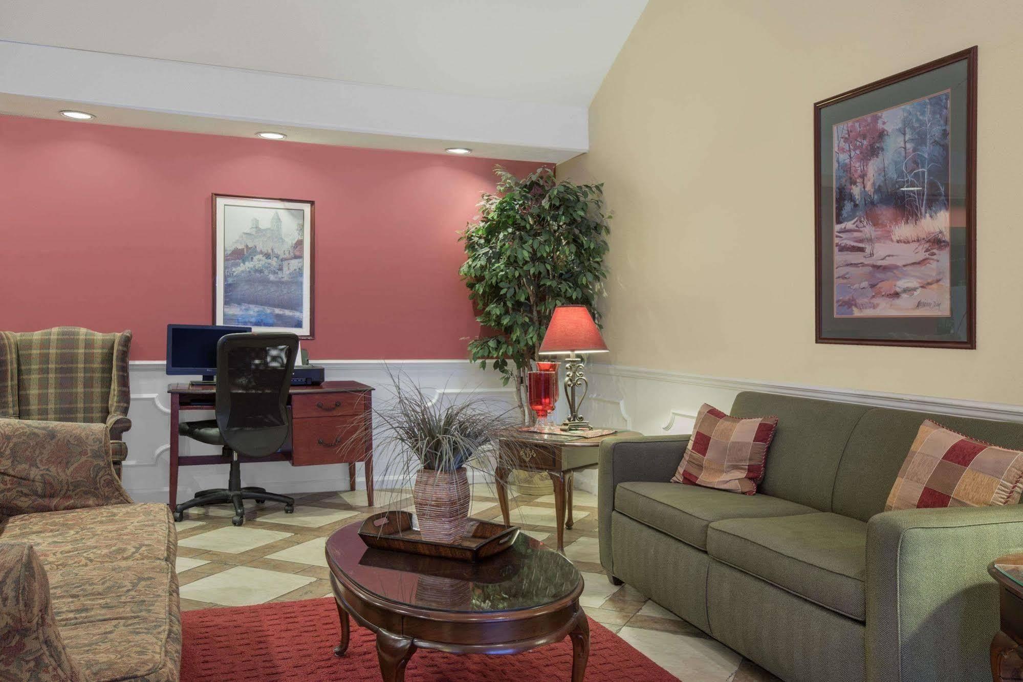 Baymont By Wyndham 2*