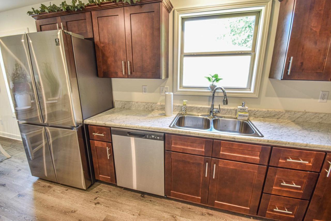 Charming & Comfy - Close To Stadium & Campus - Parents - Game Weekend *