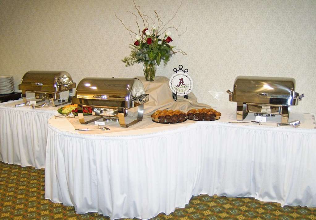Hilton Garden Hotel 3*