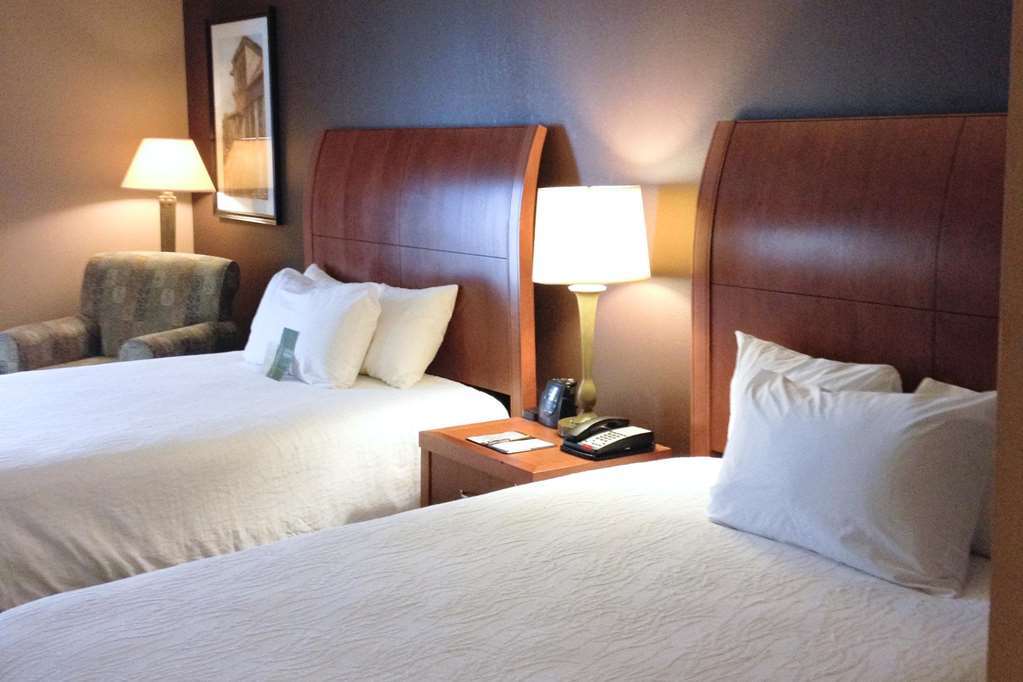 Hilton Garden Hotel 3*