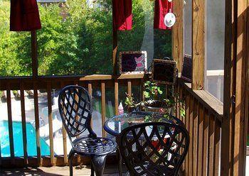 Hotel Bama Lakeside Retreat 4*