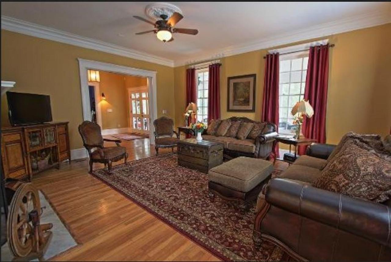 Bama - Chimes Hotel 3*