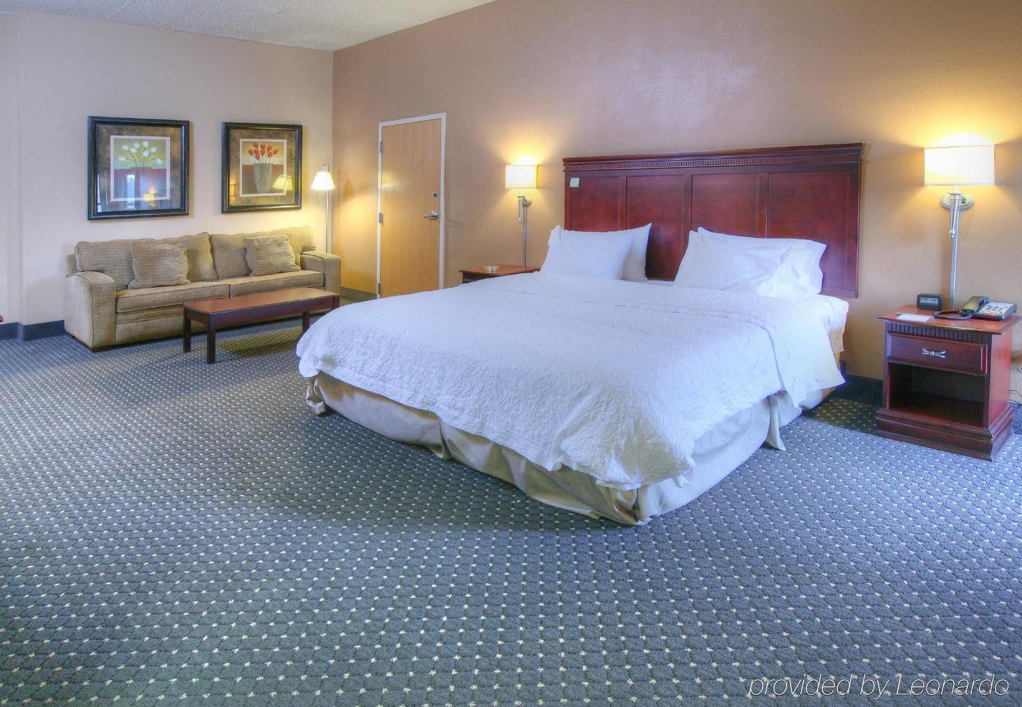 Hampton - East Hotel 3*