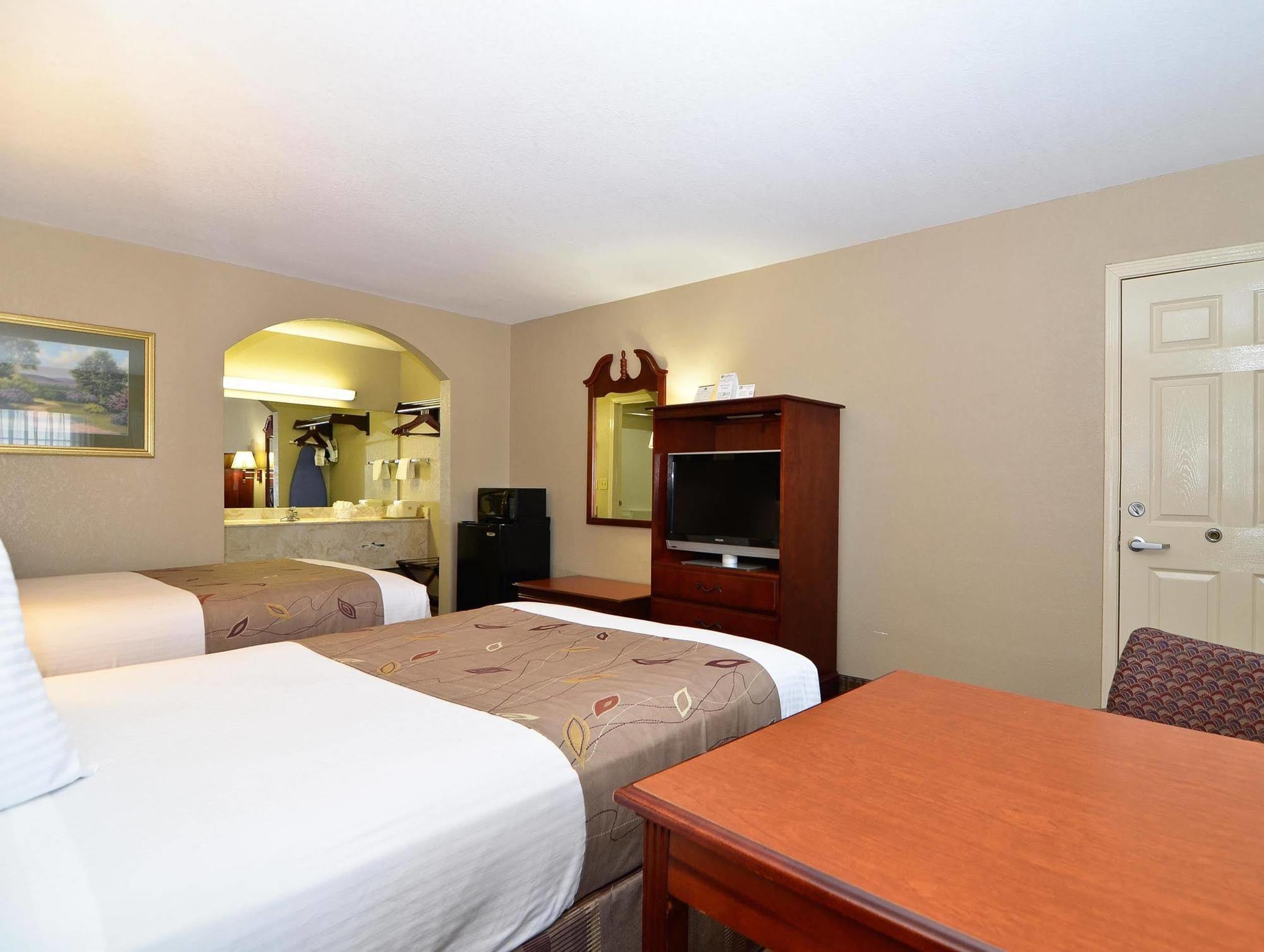 Western Catalina 3*