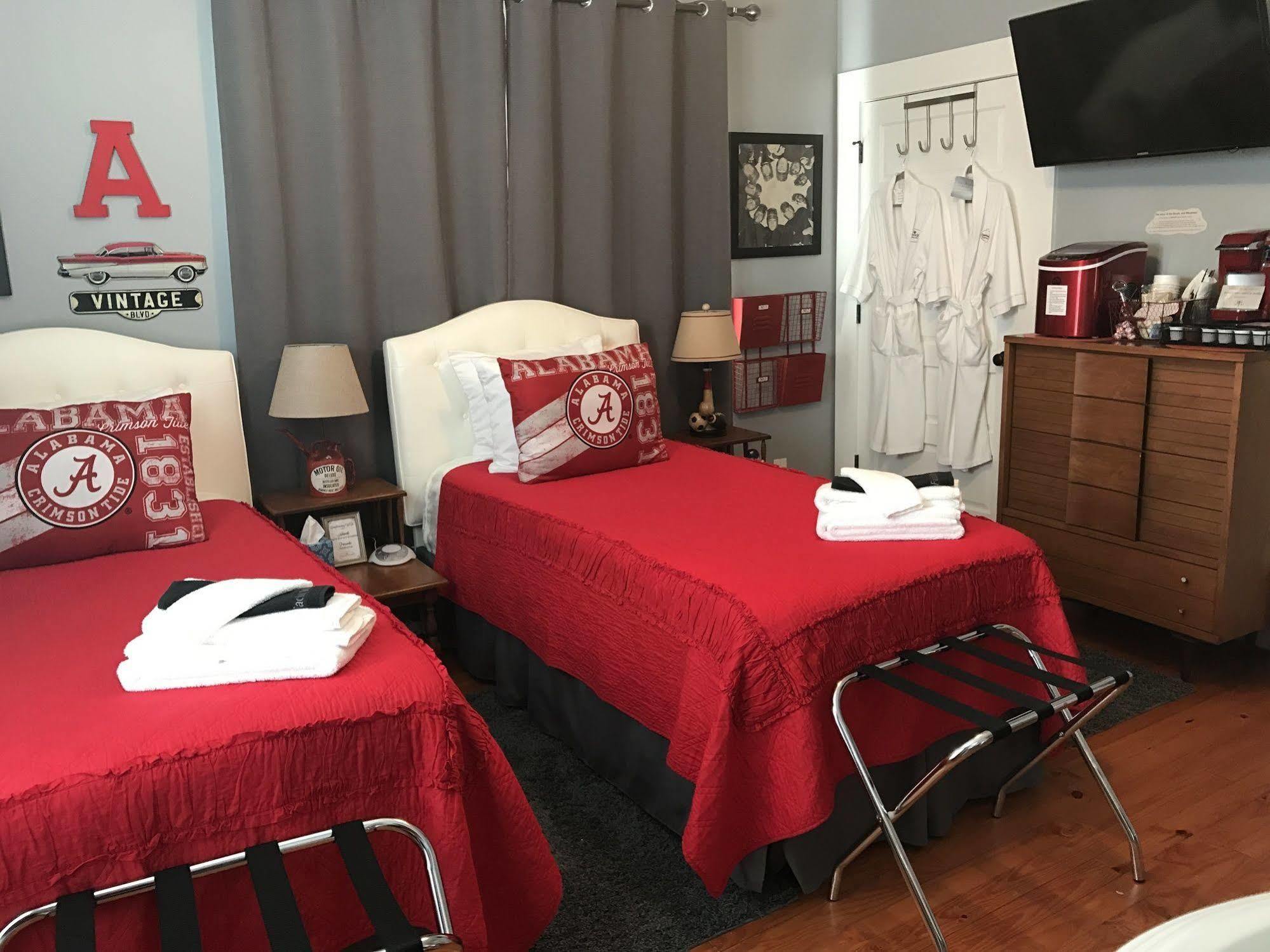 Bama - Chimes Hotel 3*