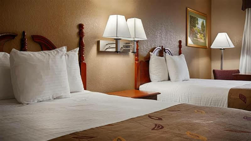 Western Catalina 3* Tuscaloosa
